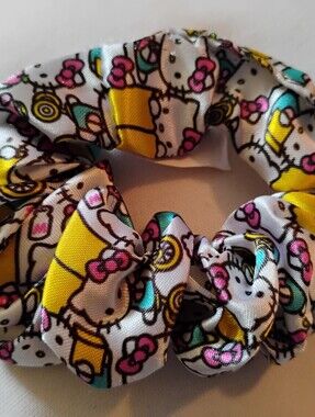 🧁 3/$30 Hello Kitty Hair Scrunchie NEW